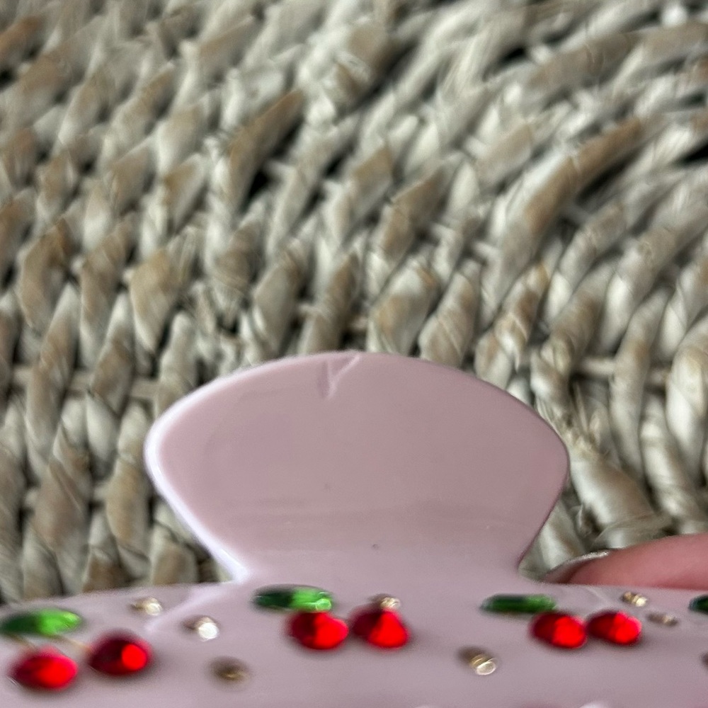 New Emi Jay Sweetheart Hair Claw Clip in Pink Cherry Pie - Picture 5 of 5